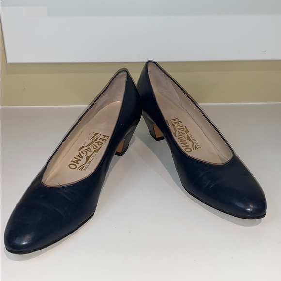 Salvatore Ferragamo Shoes - ⚡️SALE⚡️Salvatore Ferragamo Navy Pumps